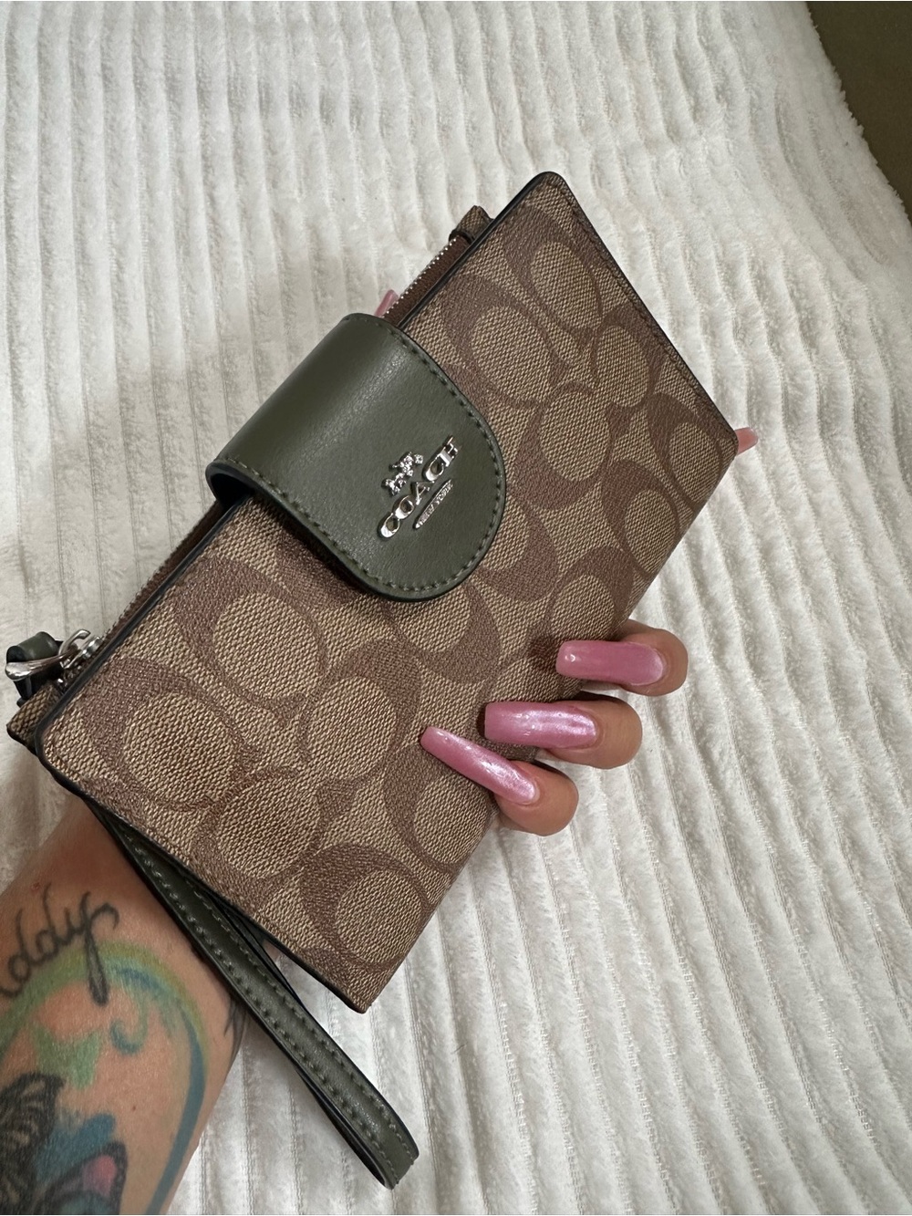 Coach Brown Signature Canvas Wristlet with Olive Leather Trim NEW !